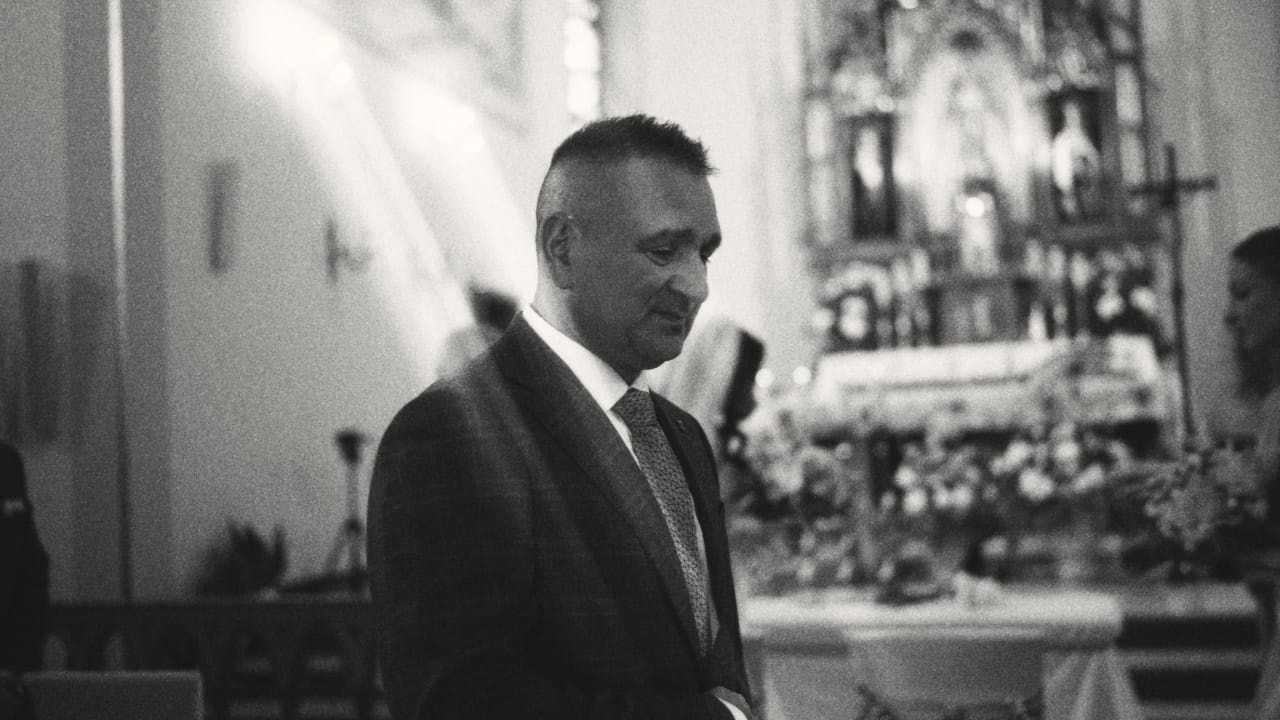 Ceremonia w kadrze czarno-białym